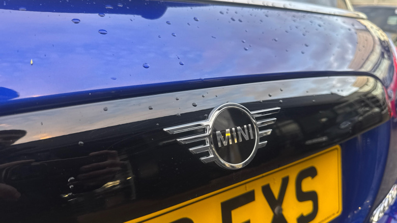 MINI Hatchback 2.0 Cooper S Sport II 3dr Petrol Hatchback